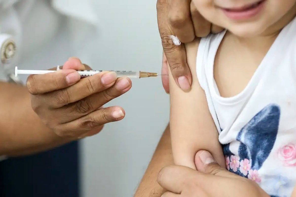Influenza: campanha de vacinação contra doença tem início nesta sexta-feira (8) em Salvador