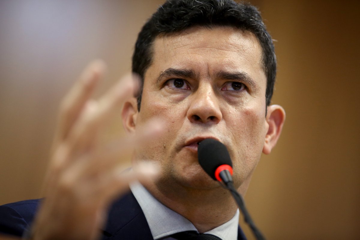 Moro nega "conluio" com Lava Jato e desafia The Intercept a publicar tudo