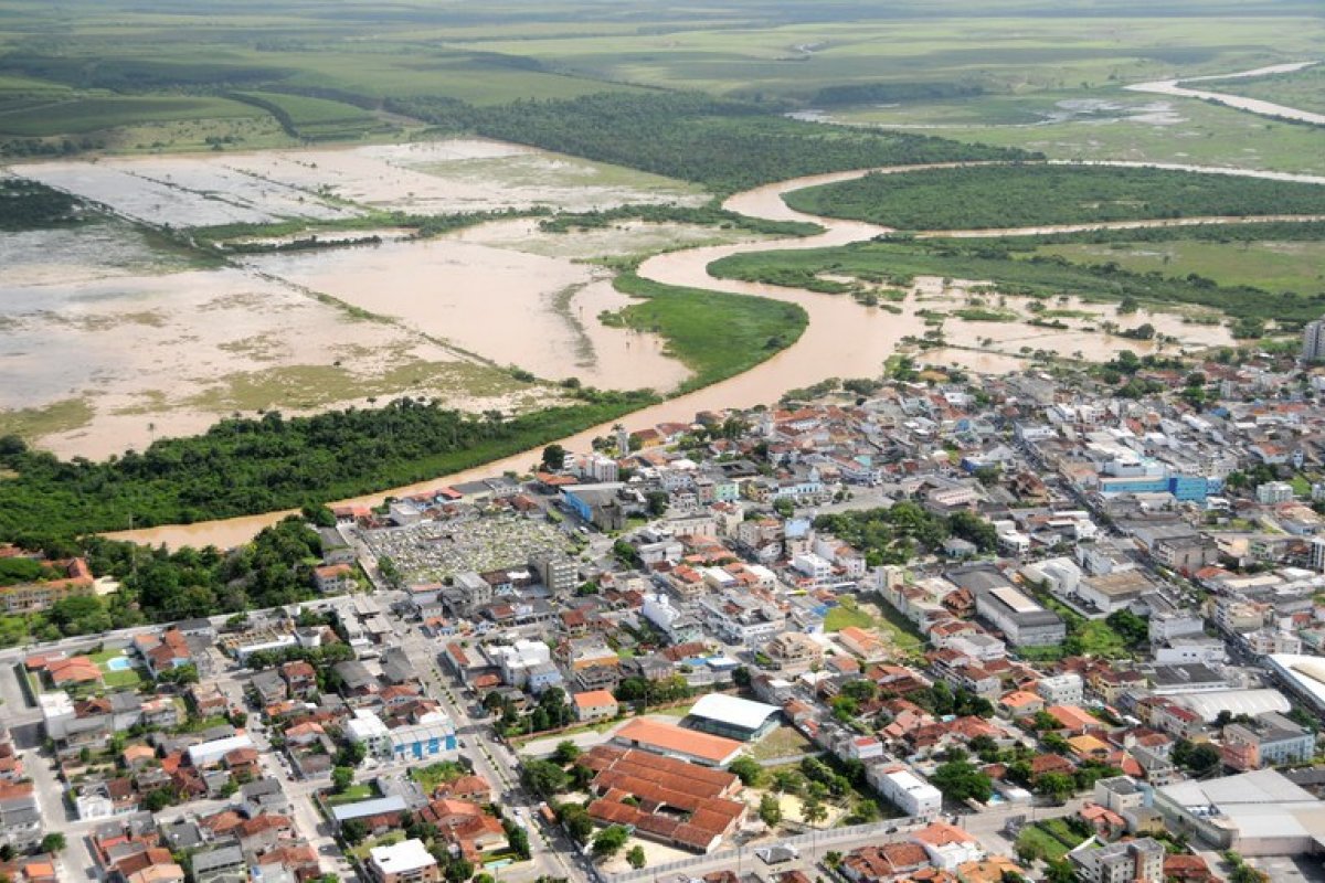 El Niño deve diminuir de intensidade nos próximos meses, aponta boletim