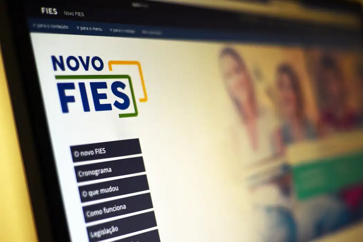 Inscrições do Fies para o 1º semestre de 2024 começam nesta terça-feira (12)