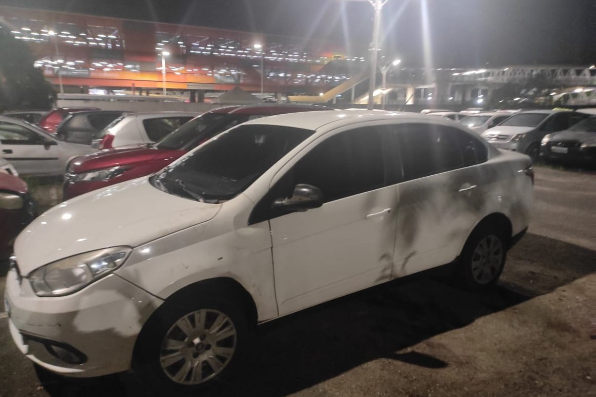 Carro roubado é encontrado e recuperado pela Polícia Militar do Uruguai