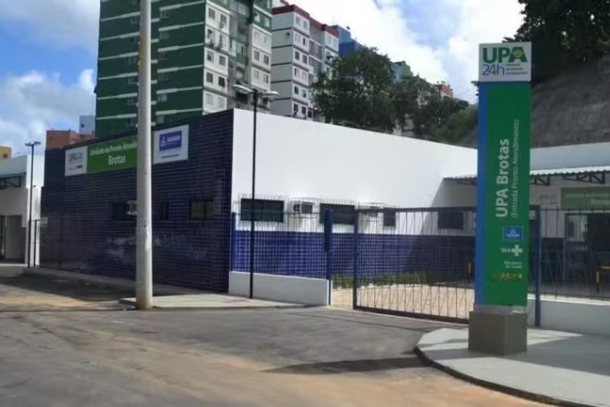 Adolescente surpreende equipe médica ao dar à luz após procurar atendimento por dores abdominais