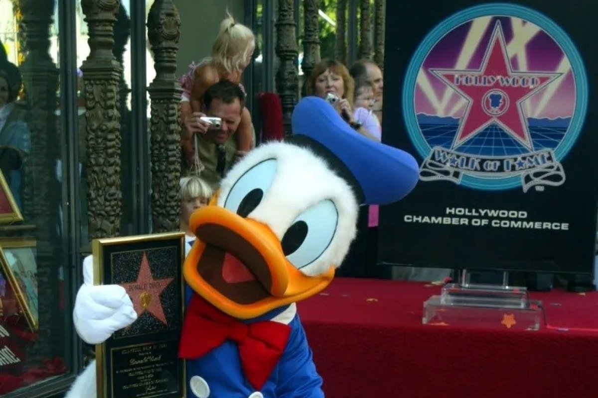 Conheça fatos marcantes sobre o Pato Donald que completa 90 anos de história
