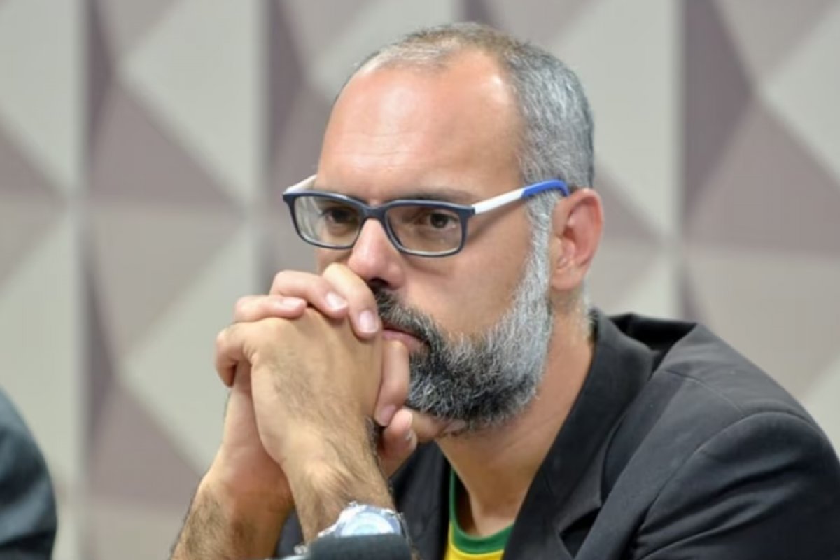 EUA negam extradição de Allan dos Santos e têm reunião tensa com governo Lula