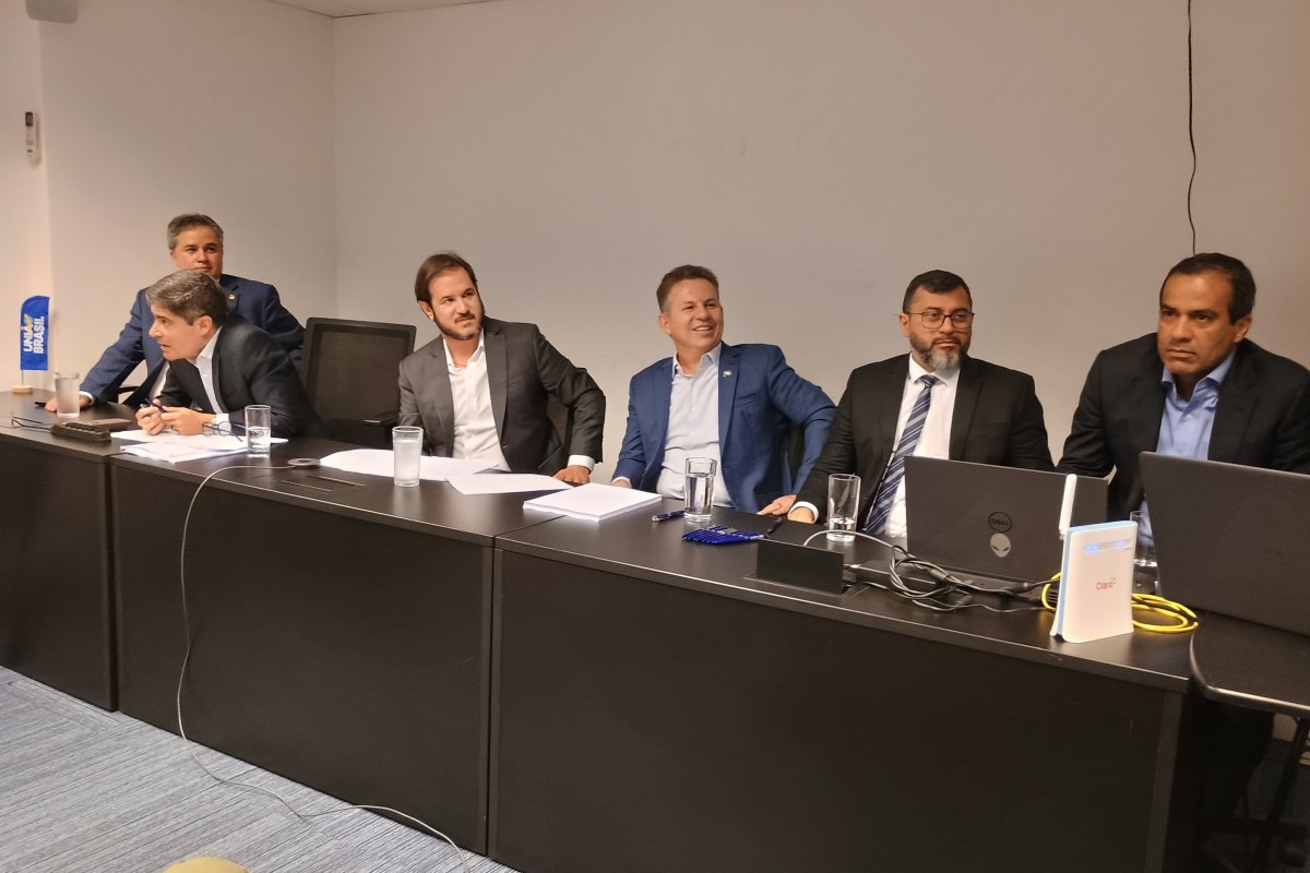 Reunião da executiva nacional já aponta para expulsão de Bivar do União Brasil