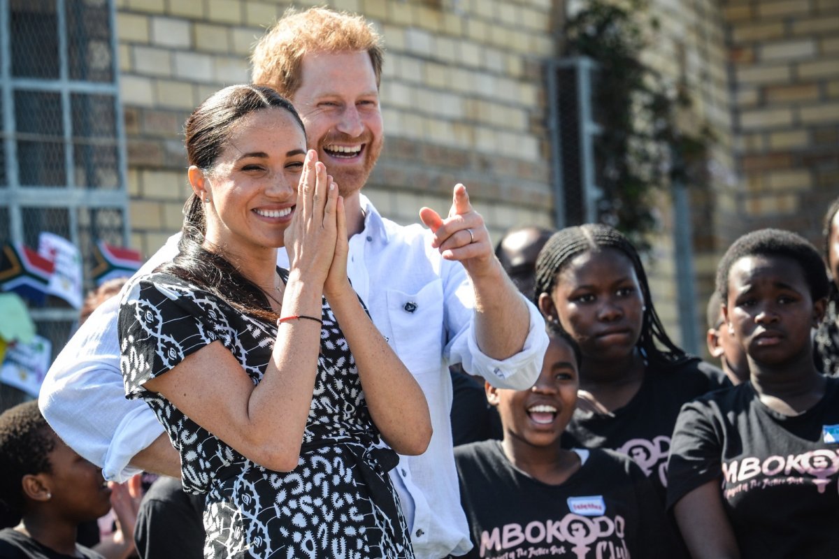 Harry e Meghan terão 'período de transição' entre Canadá e Reino Unido