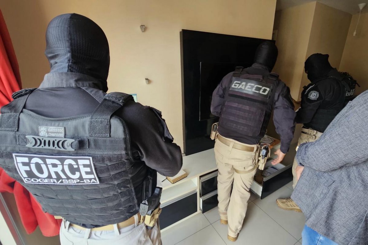 Operação Olossá investiga PMs que teriam exigido mais de R$ 200 mil de membro de facção criminosa