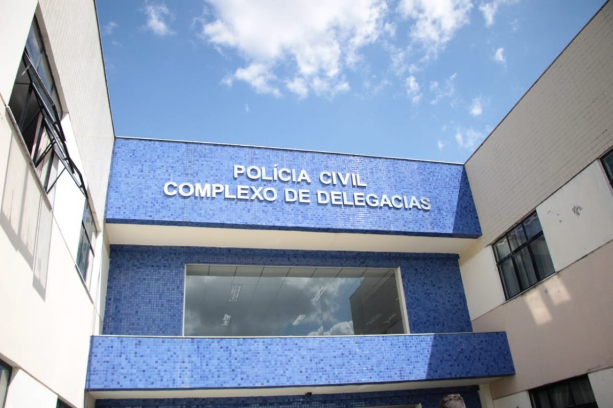 Dois homens são presos acusados de homicídio em Feira de Santana