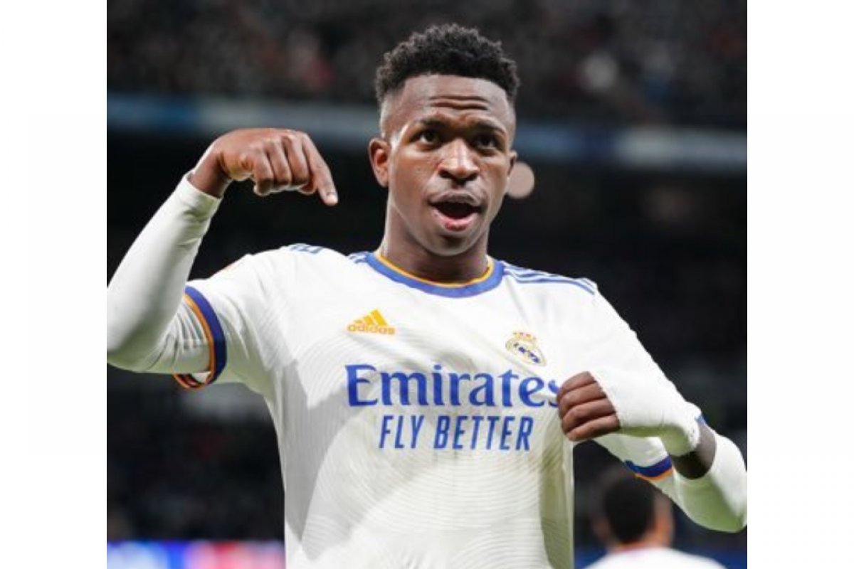 La Liga apresentará denúncia por cânticos racistas de torcida do Atlético de Madrid contra Vinicius Junior