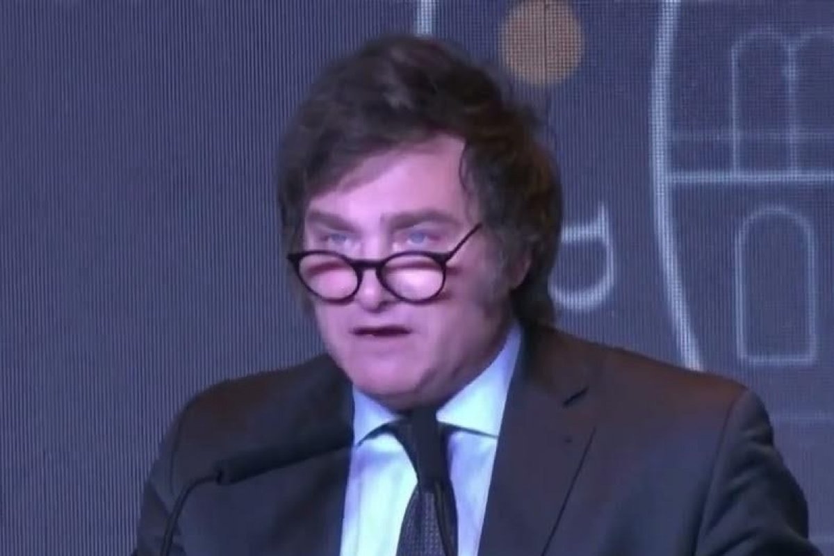 Senado da Argentina rejeita megadecreto liberal de Javier Milei