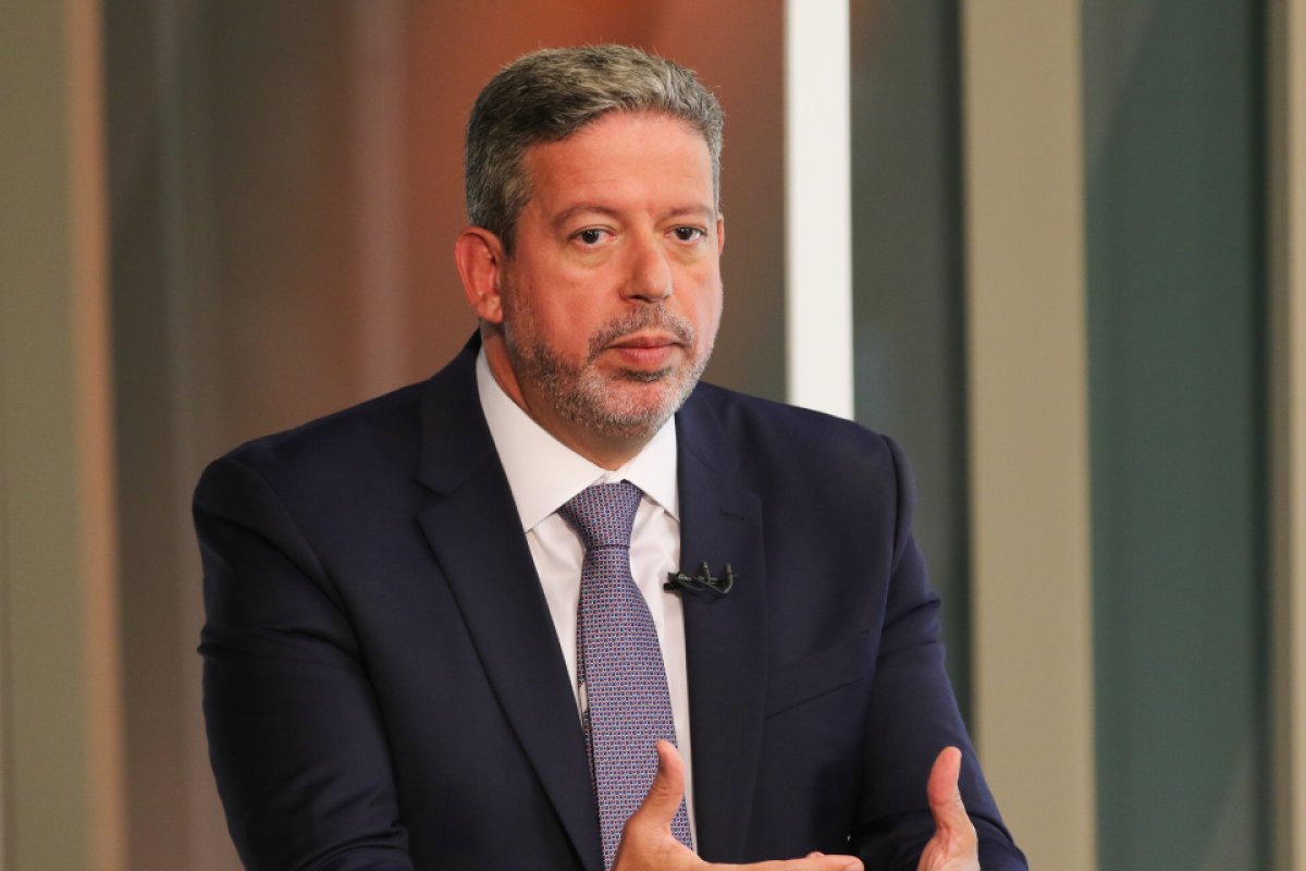 Projeto da agenda verde de Lira pode beneficiar o gás natural, combustível fóssil