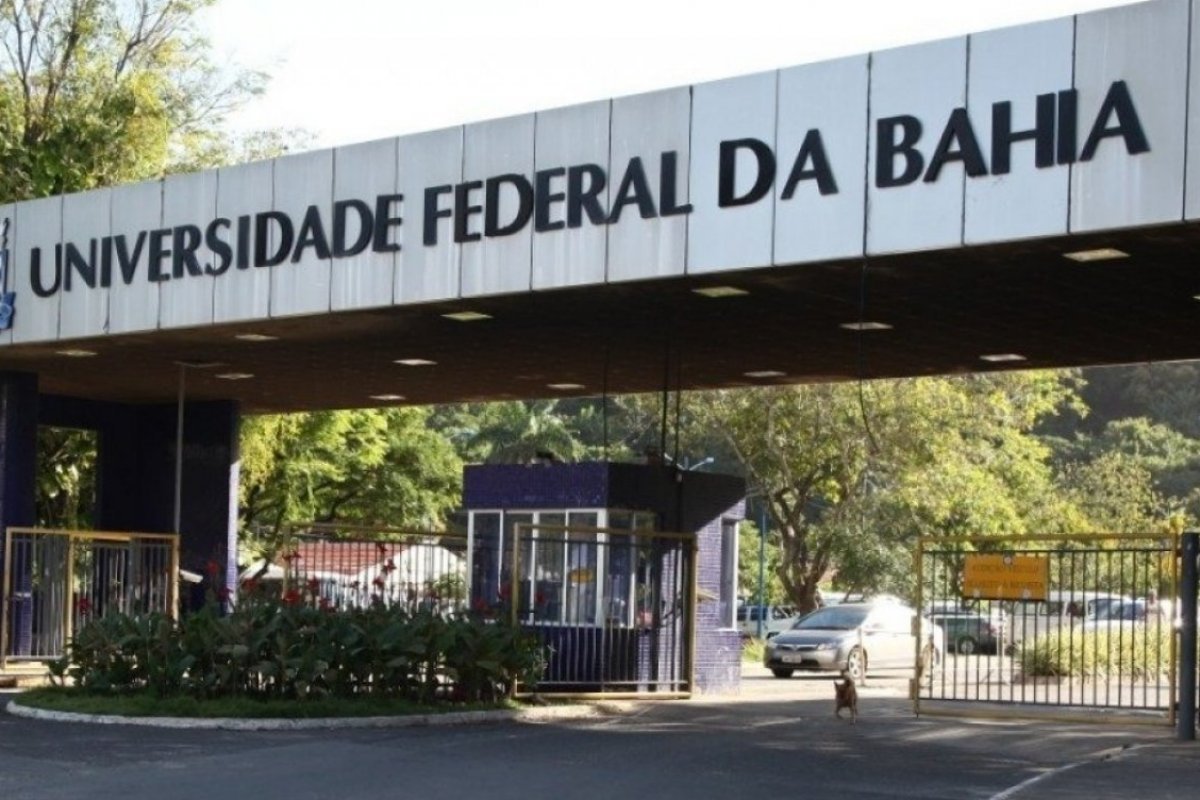 Homem armado é detido após invadir campus da UFBA em Salvador