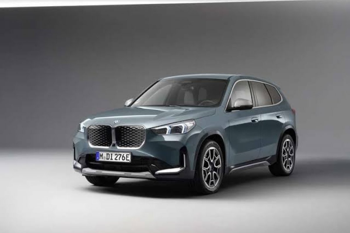 Elétrico iX1 ganha versão de entrada por R$ 359,9 mil