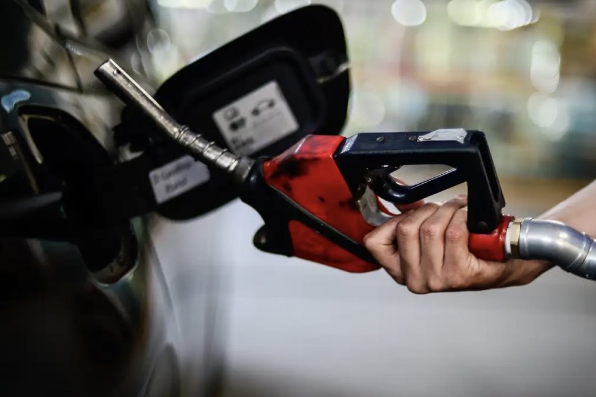 Preços da gasolina e do diesel caem e do etanol aumentam 0,23% no Nordeste