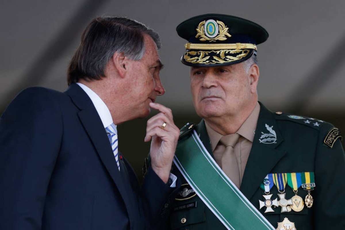 Bolsonaro convocou reuniões com chefes das Forças Armadas para anular eleições, afirma Freire Gomes à PF