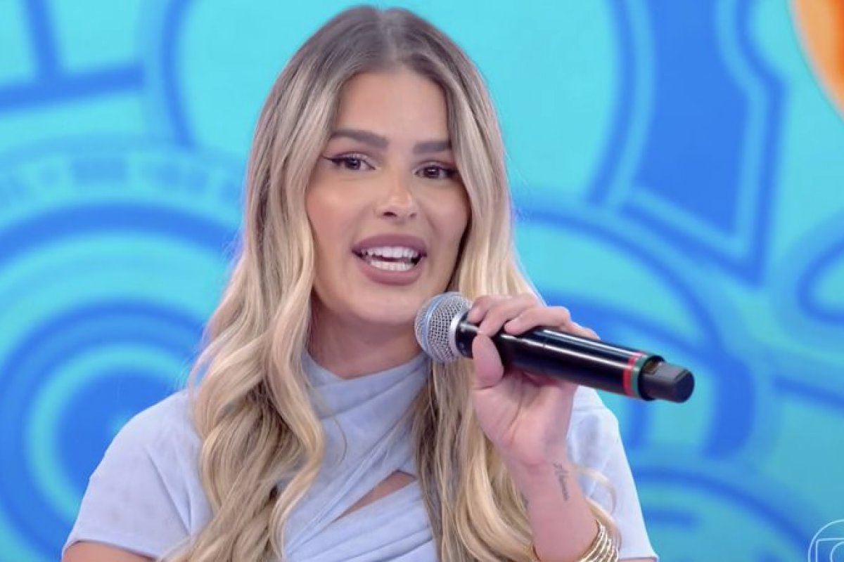 No palco do Domingão com Huck, Yasmin Brunet revela o motivo de ter aceitado participar do BBB 24