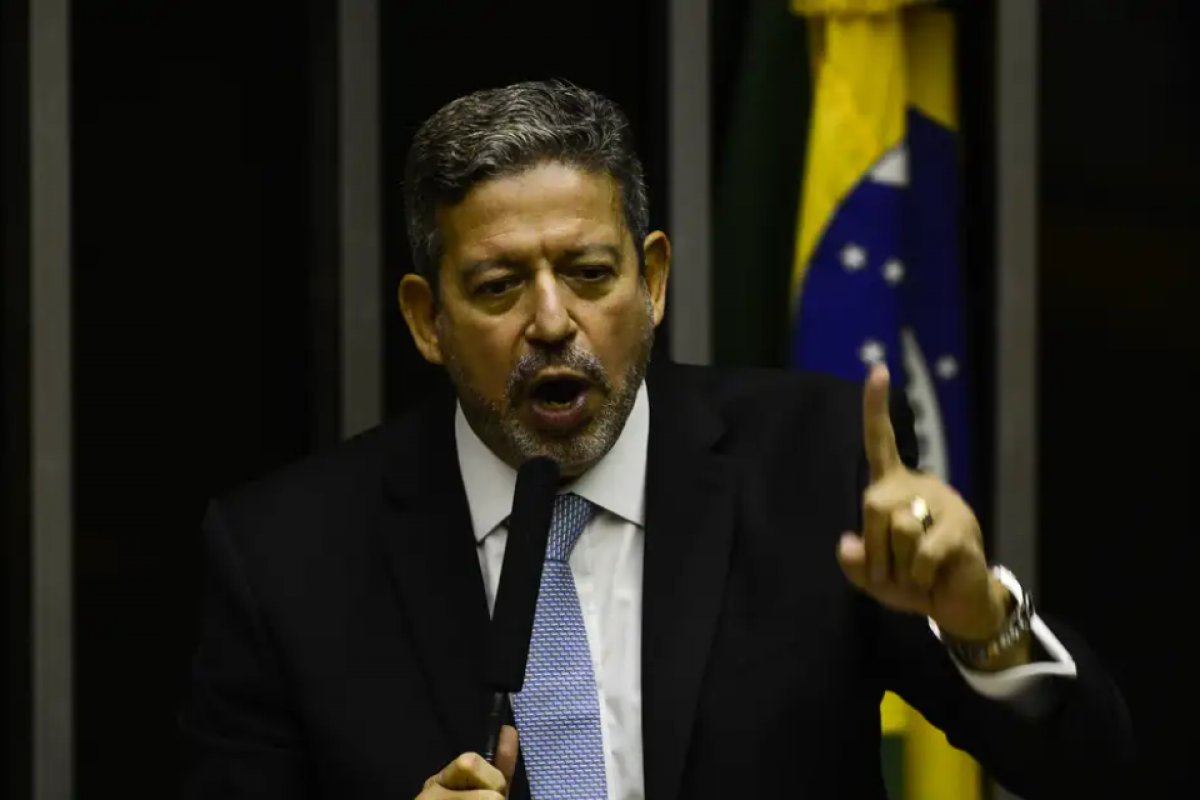 Após articulação da oposição, Lira deve pautar PL que proíbe saidinhas de presos nesta semana