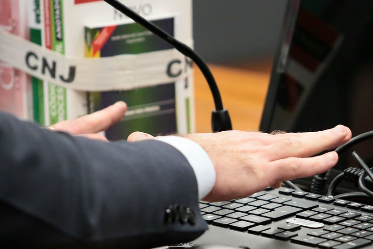 Nome civil não deve ser o único critério para consulta de antecedentes criminais, orienta CNJ