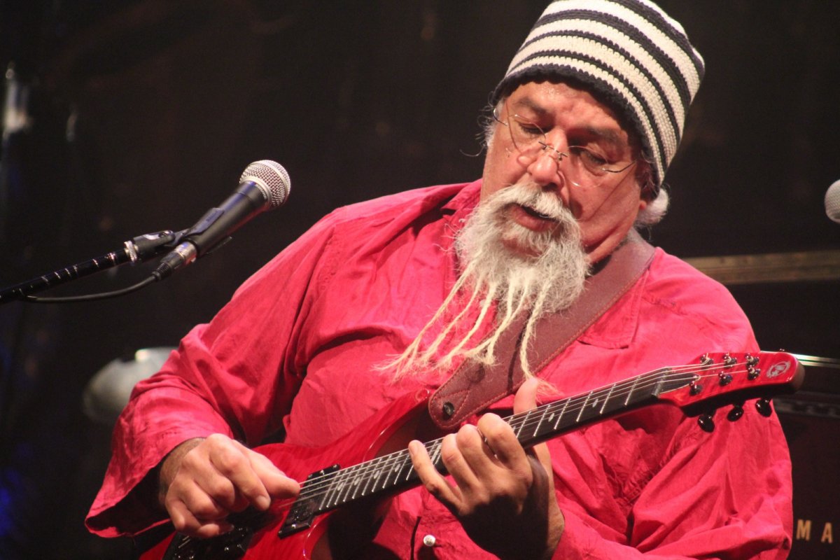 CAIXA Cultural Salvador apresenta os "3 ZÉS" com mestres da música instrumental brasileira