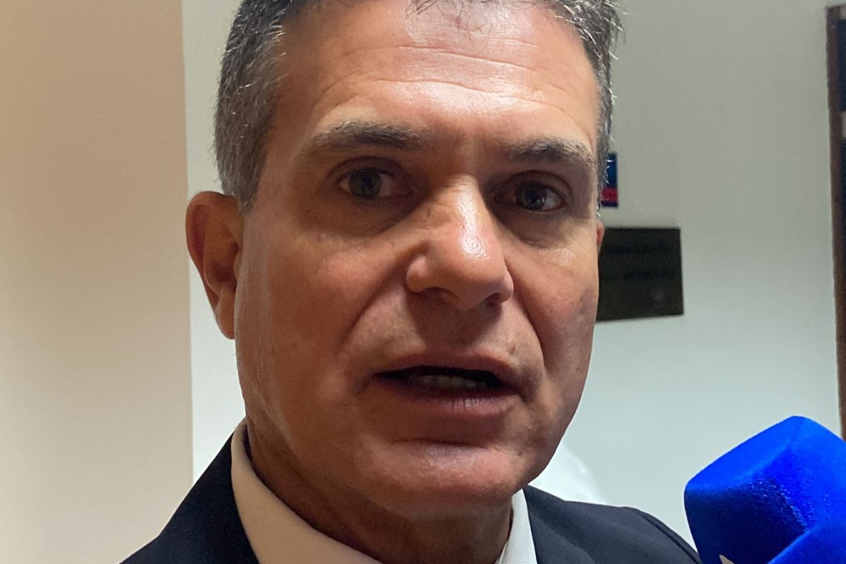 Vídeo: Eduardo Salles promete maior fiscalização na prestação de serviço da Coelba e cobra novos investimentos no estado