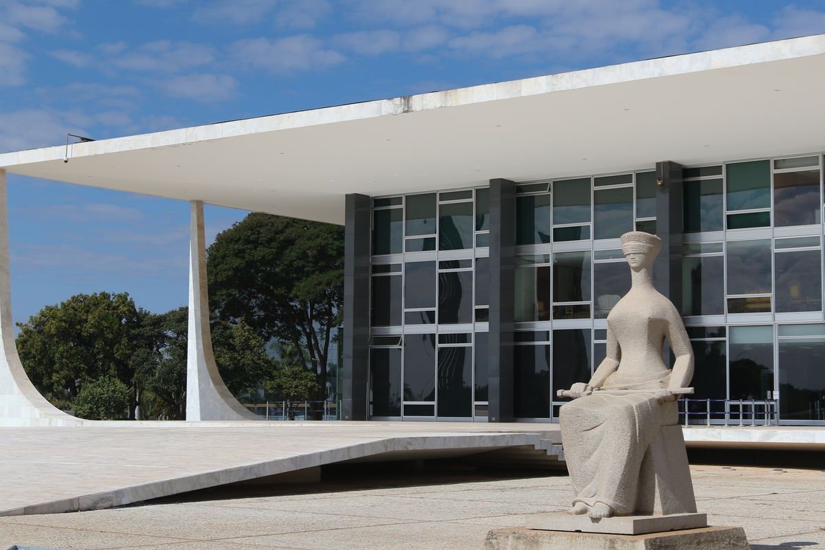 Suspensão dos royalties: CNM peticiona no STF requerendo julgamento imediato das ações