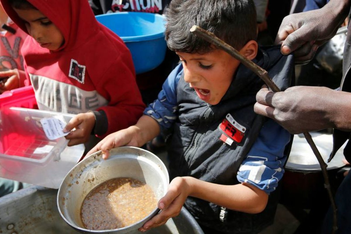 Menos da metade dos comboios de ajuda da ONU conseguiram entrar no norte de Gaza este mês