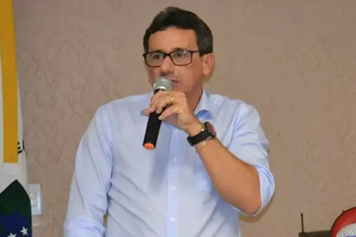 MP denuncia ex-prefeito de Pindaí por irregularidades em licitação e contrato de quase R$ 600 mil