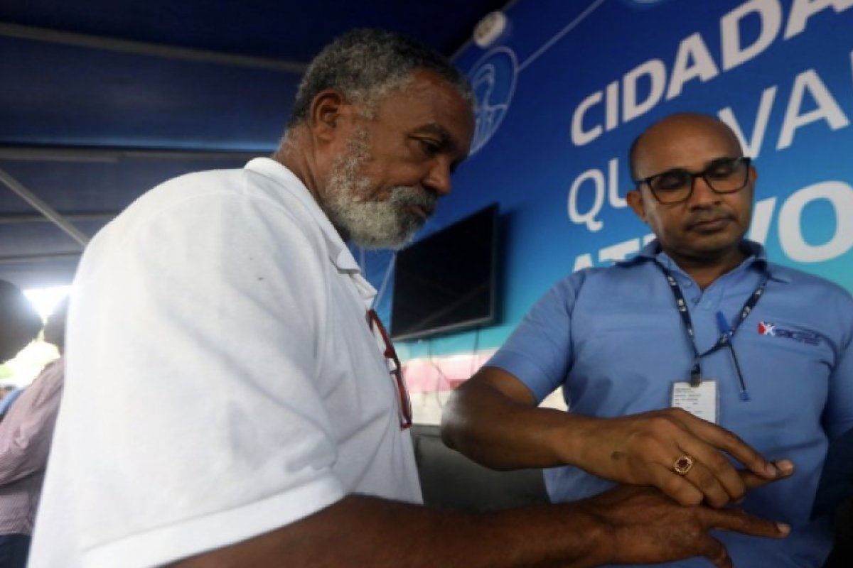 SAC Móvel realiza atendimento gratuito em Porto Seguro