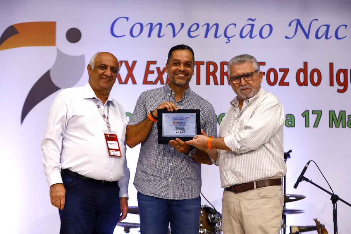 Empresa baiana é premiada como a melhor distribuidora do Nordeste!