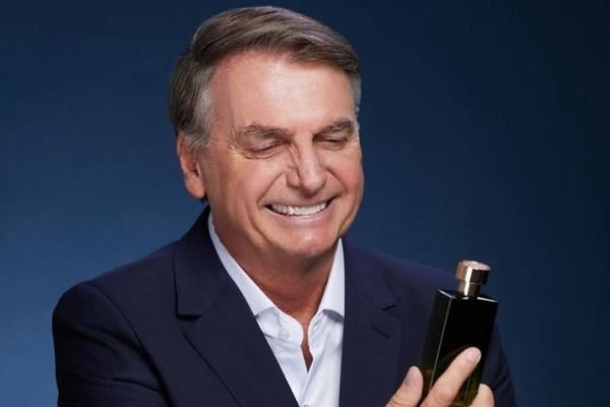 Bolsonaro lança perfume no dia do aniversário:“Amadeirado e sensual”!