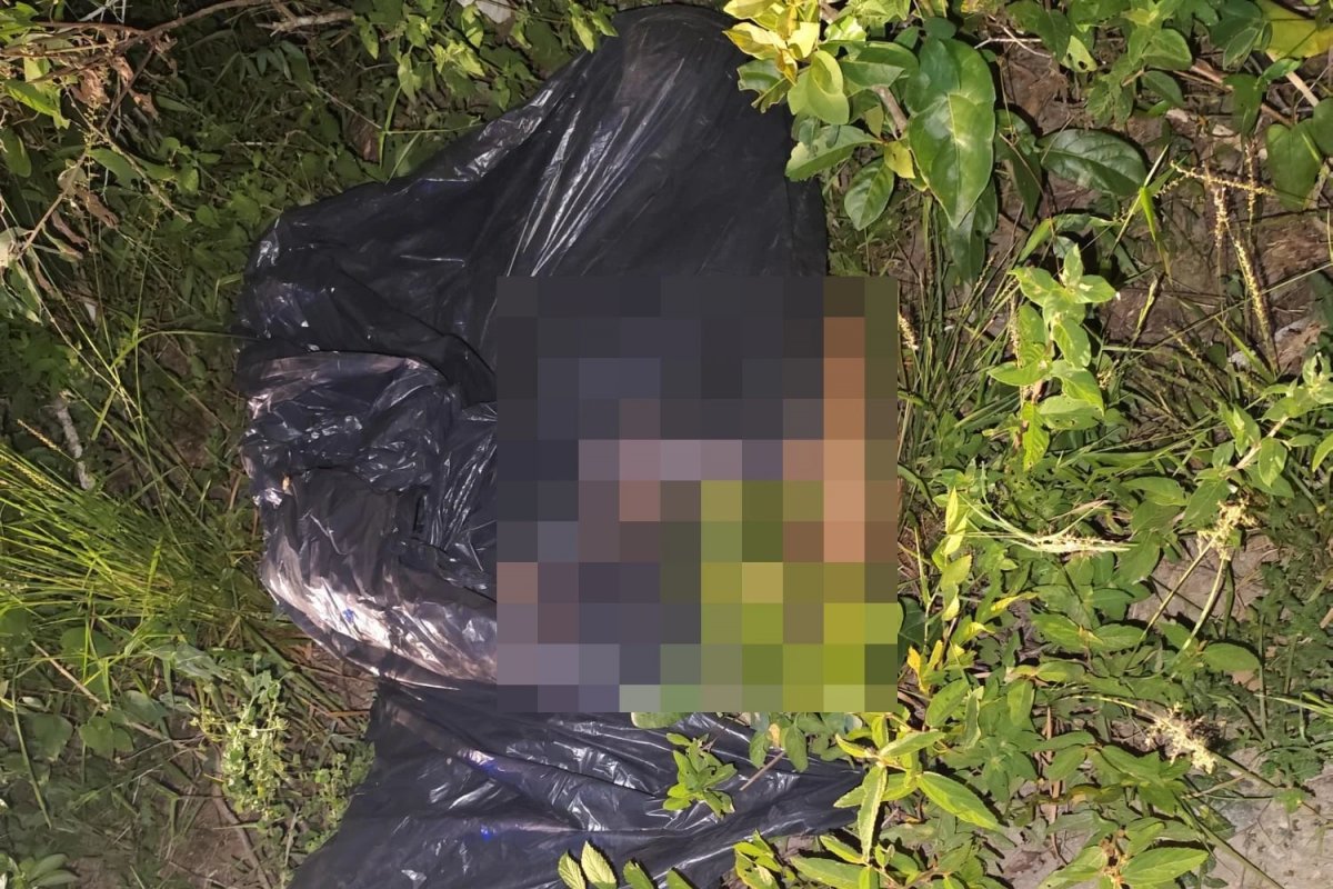 Homem é encontrado morto dentro de saco de lixo em Feira de Santana