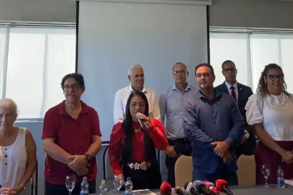 "A chapa que vai vencer as eleições de Lauro de Freitas", diz Moema Gramacho