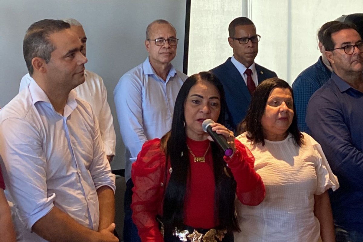 Vídeo: "Nós não poderíamos colocar em risco este projeto," afirma Moema sobre sua sucessão na prefeitura