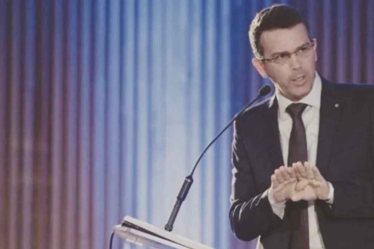 Ex-chefe da Polícia Civil, Rivaldo Barbosa, recebia  propina de até R$ 300 mil, aponta PF