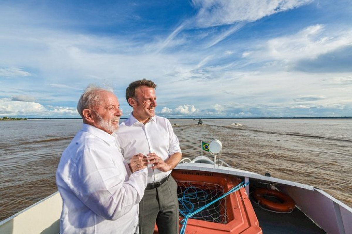 Lula e Macron lançam programa de investimentos para a Amazônia de R$ 5,3 bi