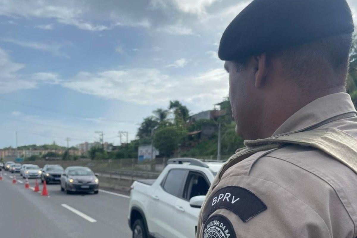 Fiscalização policial nas estradas é intensificada durante a Semana Santa