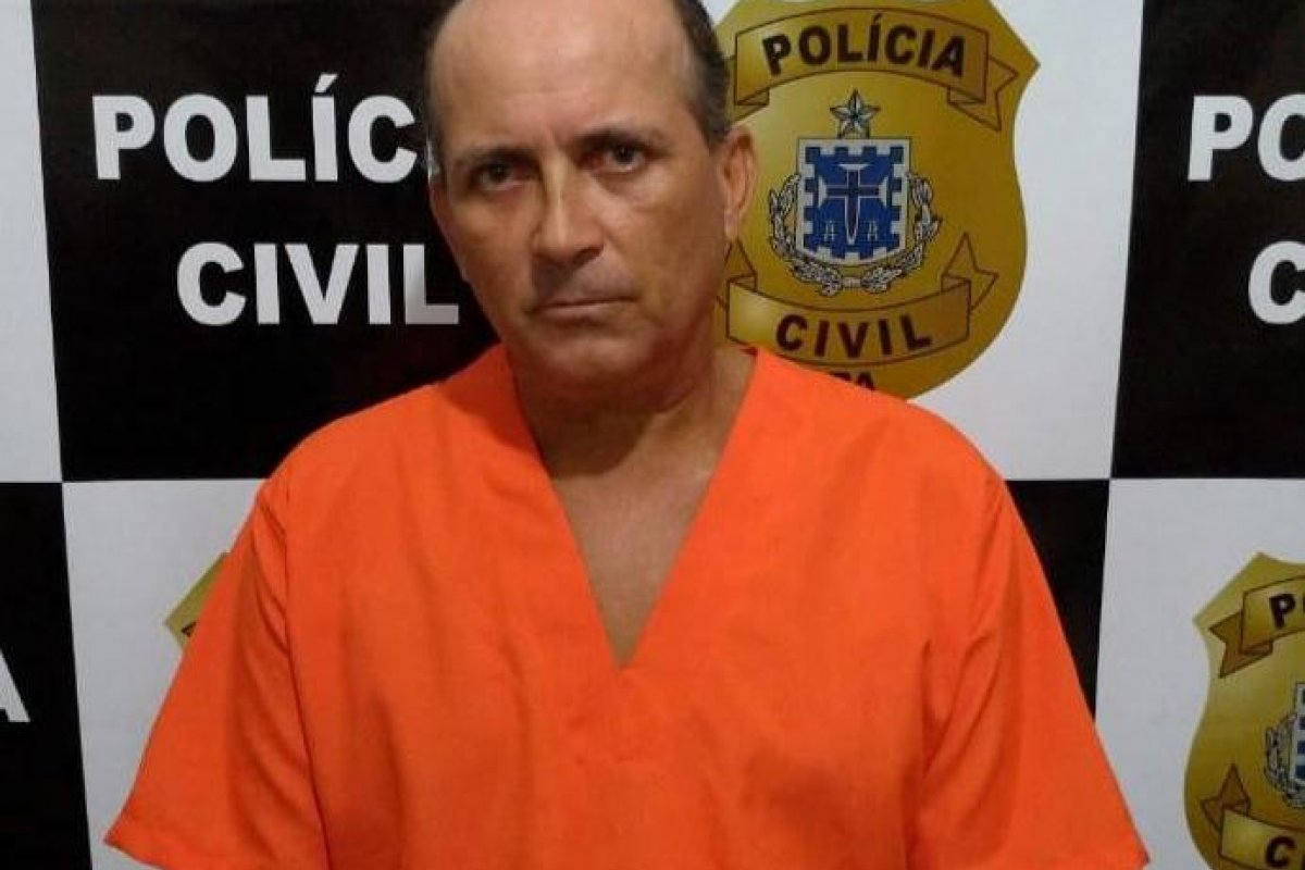 Em Eunápolis, treinador de futebol é preso com material pornográfico infantil