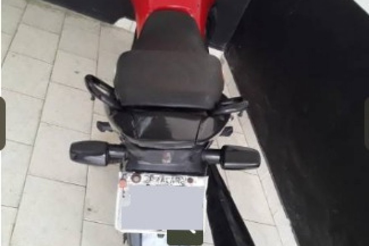 Moto com restrição é recuperada pela PM em Maiquinique