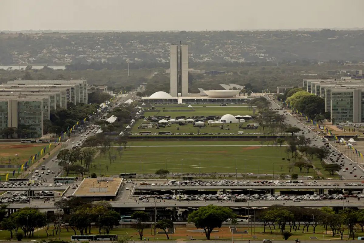 Dívida Pública sobe 2,25% em fevereiro e aproxima-se de R$ 6,6 tri