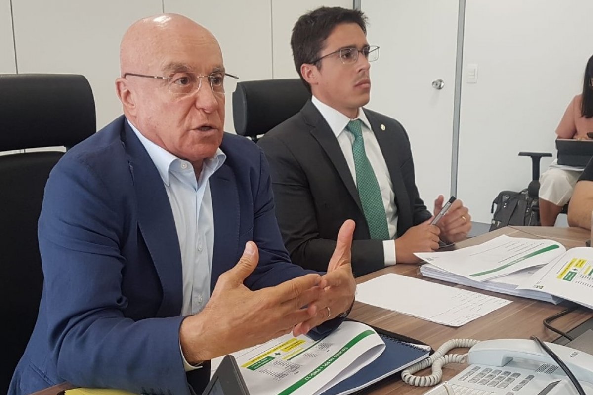 Governo quer arrecadar R$ 150 bilhões após privatizações em 2020, afirma secretário