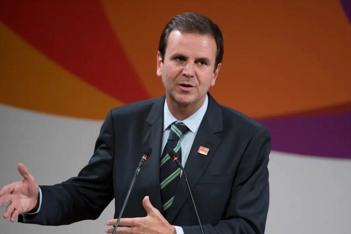 Após nomear suspeito de envolvimento no caso Marielle, Eduardo Paes admite erro