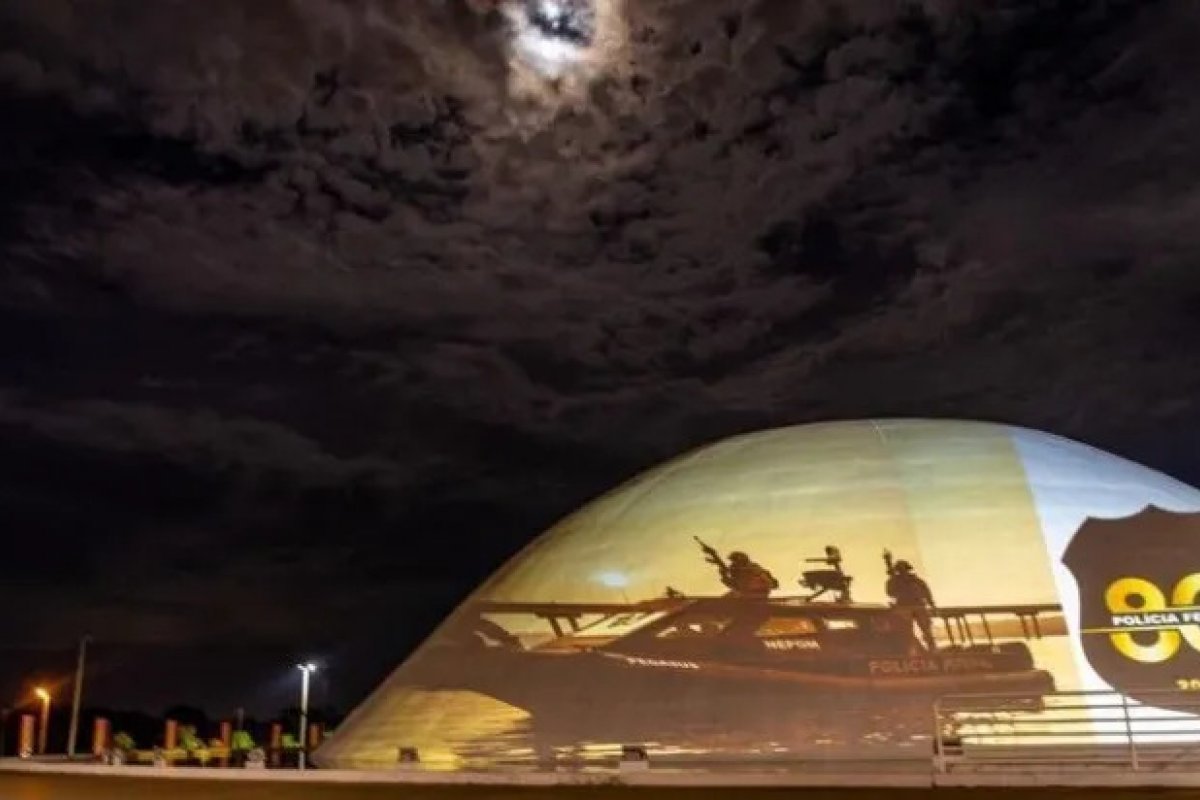 Cristo Redentor terá projeção em homenagem à Polícia Federal nesta segunda (1)