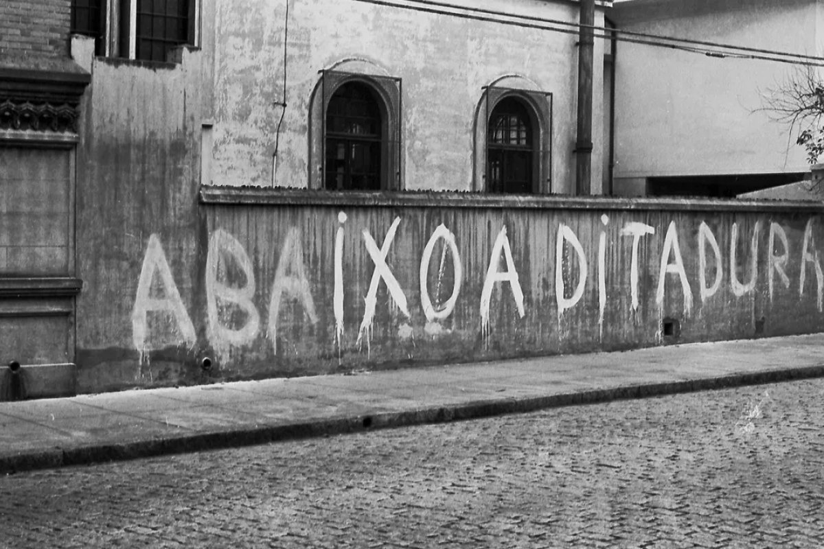 Datafolha: 53% não veem chance de nova ditadura no Brasil; índice é o maior da série histórica