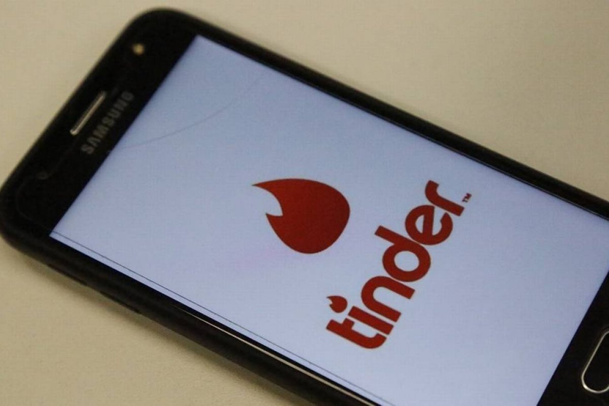 Aplicativos de relacionamento são acusados de vender dados dos usuários