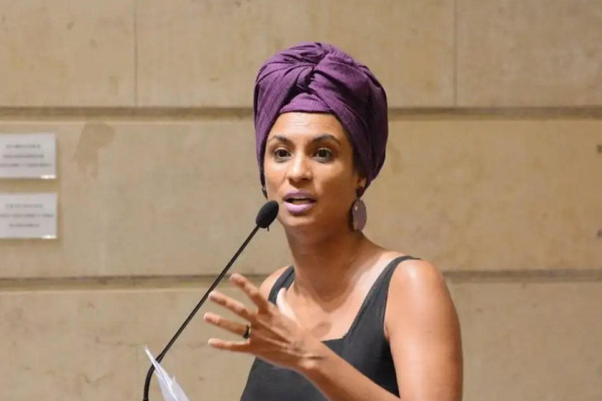 PF levou 5 anos para ver crime em mensagens de policial indiciado no caso Marielle