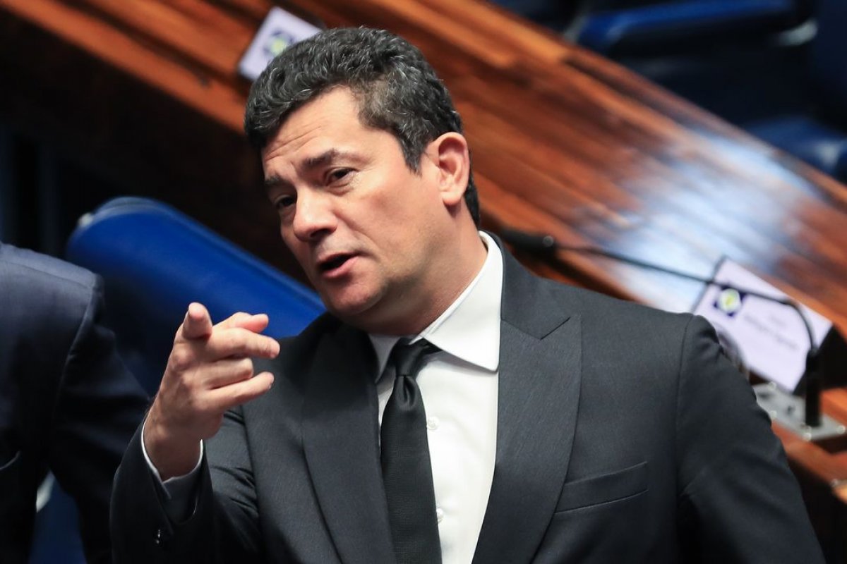 Defesa se manifesta contra cassação do mandato de Moro