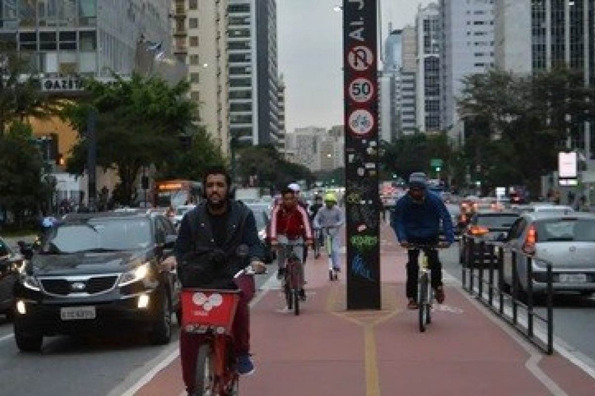 Senado vota em PEC que exige análise em estudos de mobilidade urbana nesta terça-feira (02)