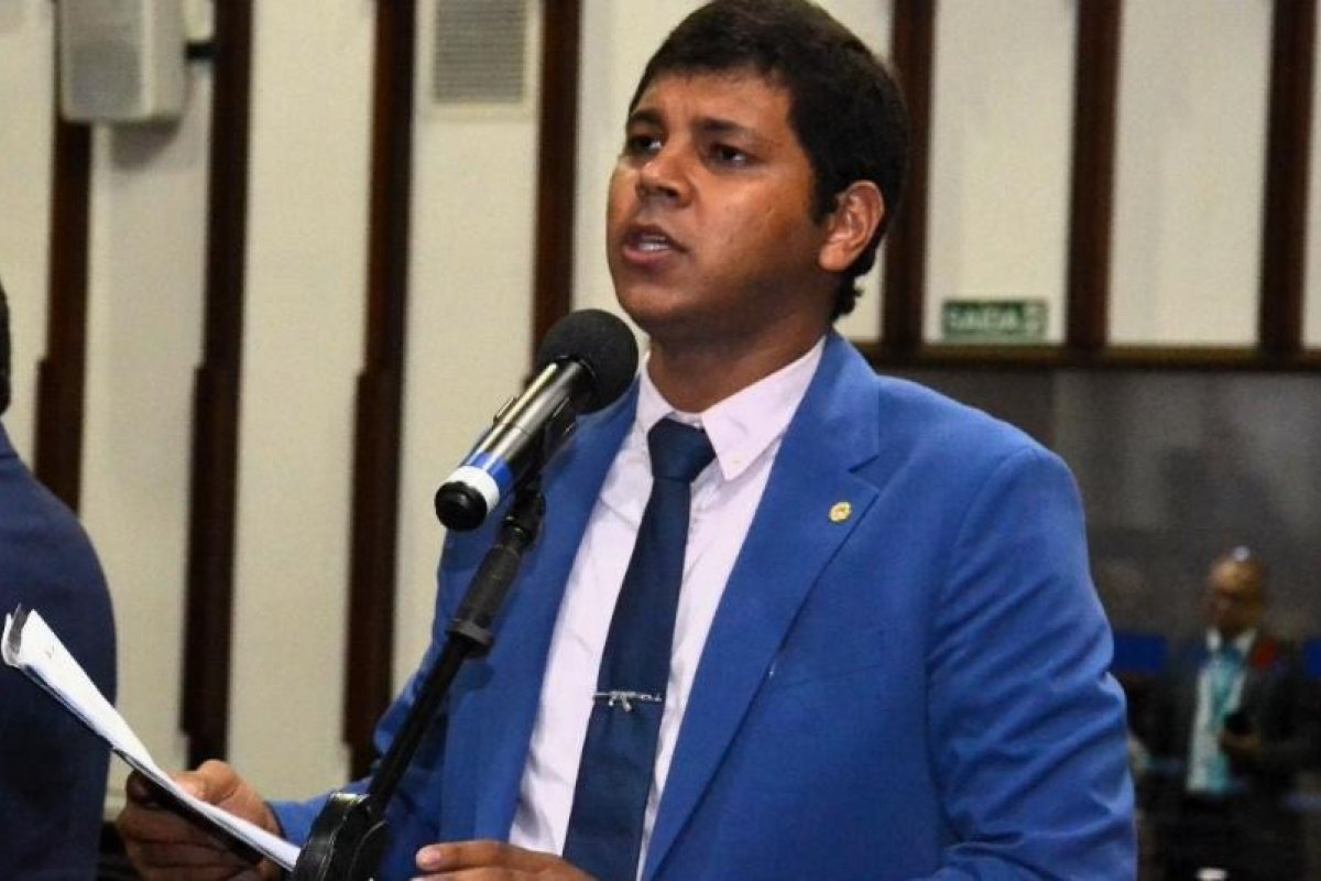 Deputado bolsonarista sugere Dia Estadual da Conscientização Contra o Aborto