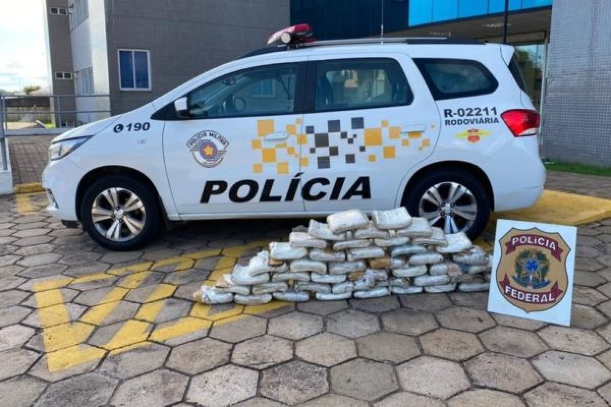 Homem é preso com 47 kg de Skank escondidos em pneu de carro