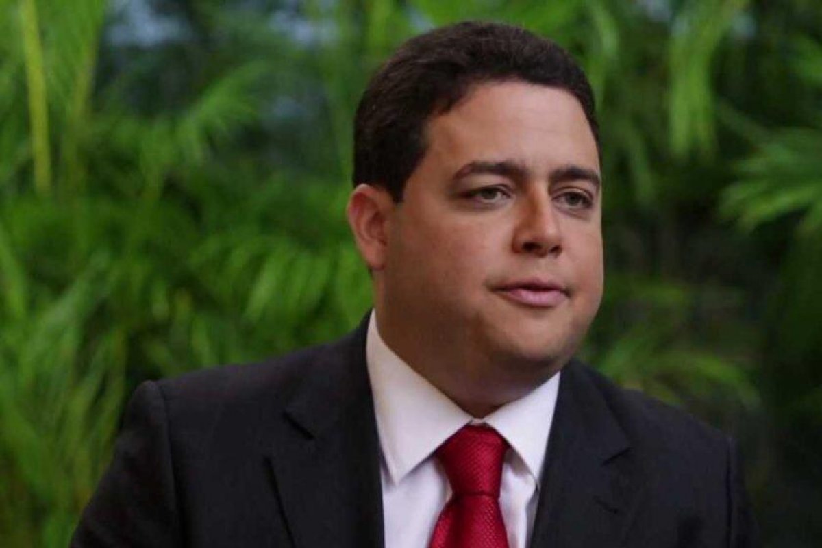 Santa Cruz diz que se excedeu em declaração sobre Moro